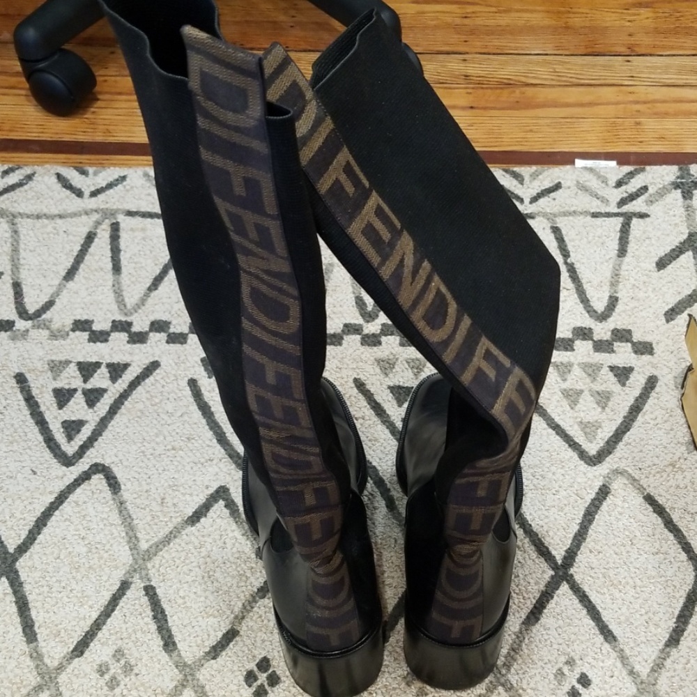 Vintage Fendi Nero knee Boots